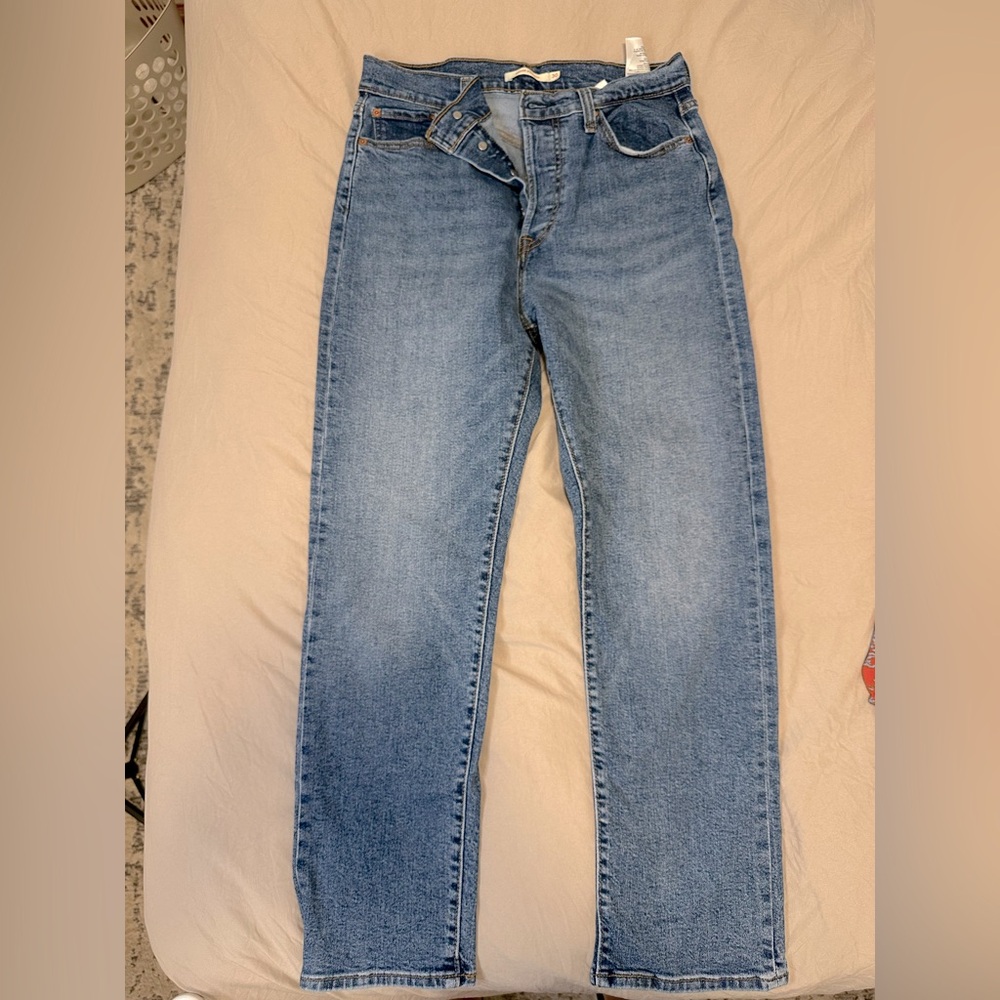 Levi Wedgie Straight Jeans